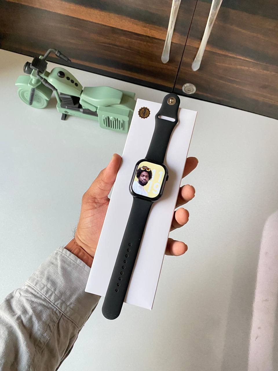 Series 10 /128GB logo watch