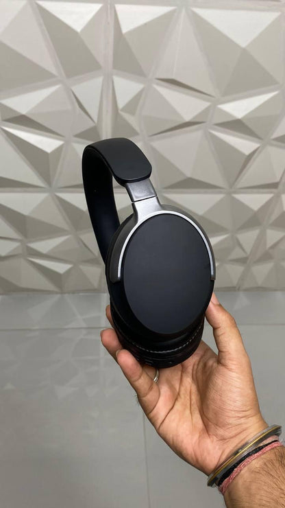 BOSS QC HEADPHONES